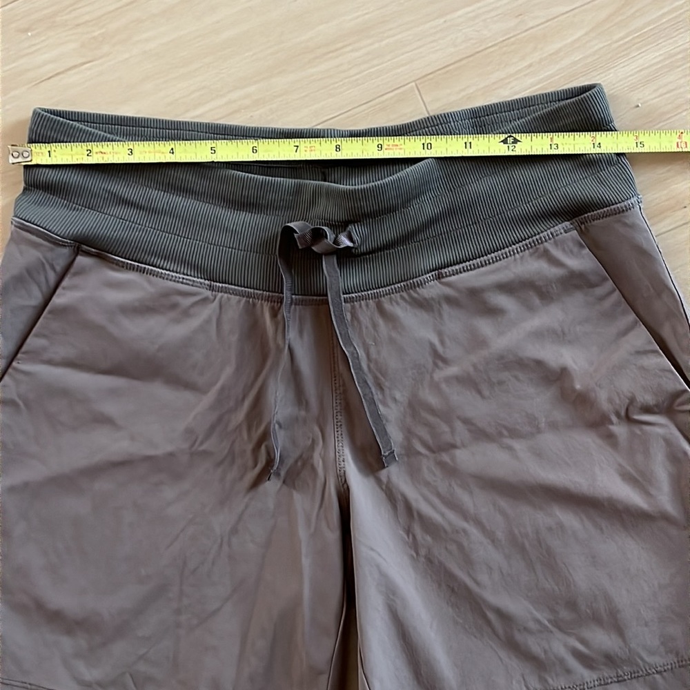 TUFF ATHLETICS WOMENS 5” ATHLETIC SHORTS SIZE SMALL - Picture 4 of 10